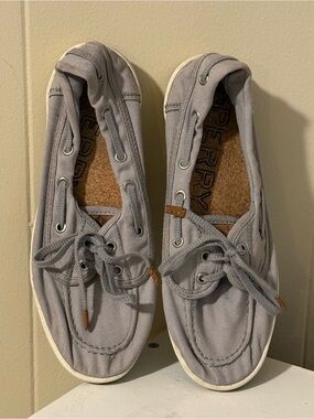 Sperry Women’s Light Gray Canvas Boat Shoes (6)
